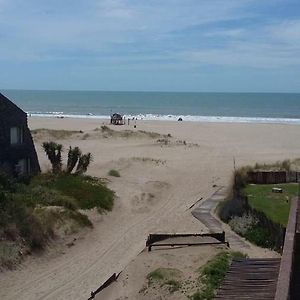 Las Gaviotas, 30 y Playa